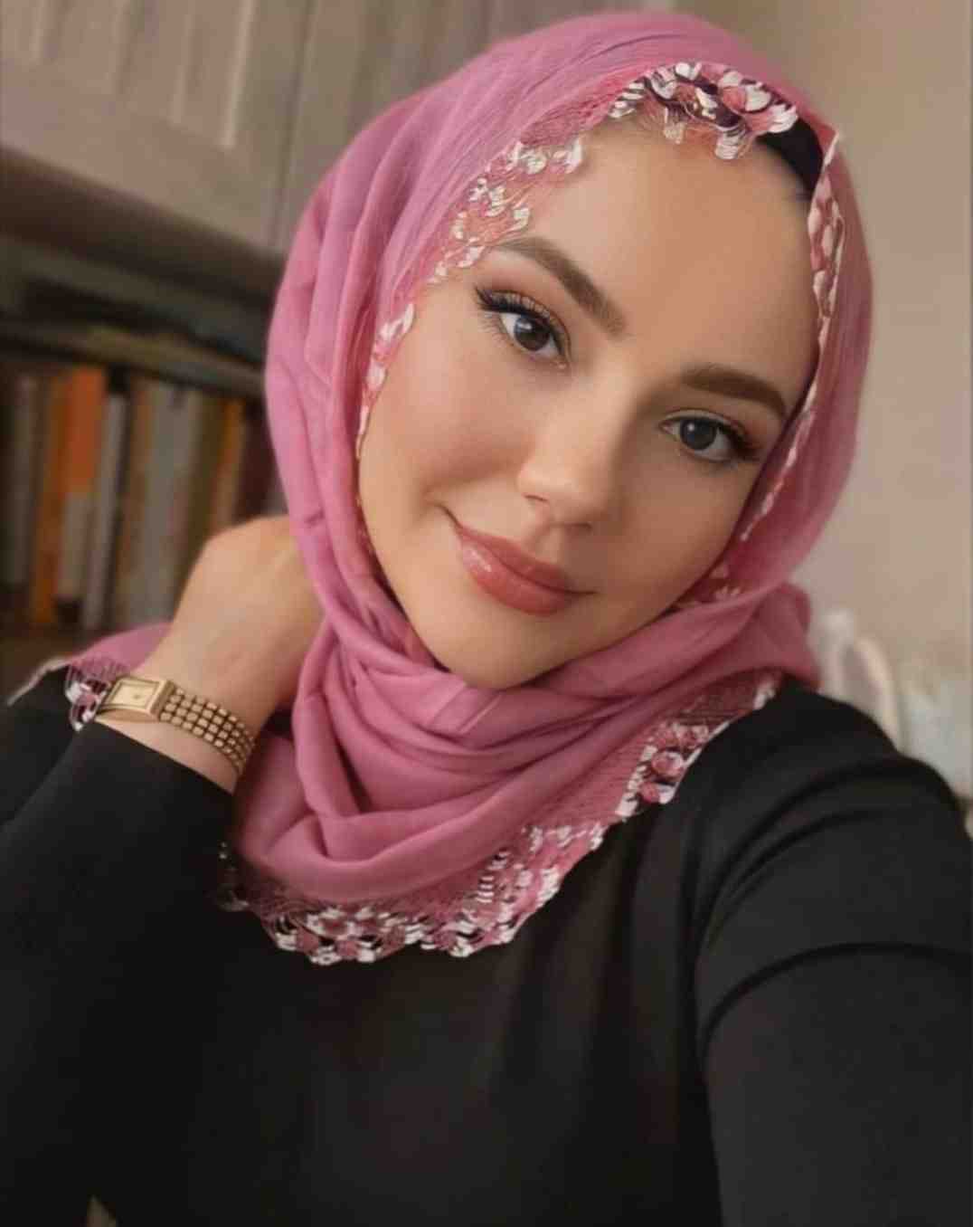 Ovaçevirme Cömert Kadın Escort Hülya