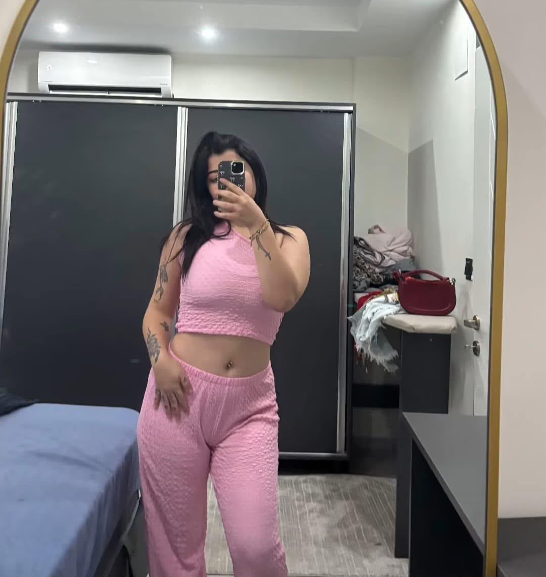Ayçukuru Alman Escort Bayan Neval